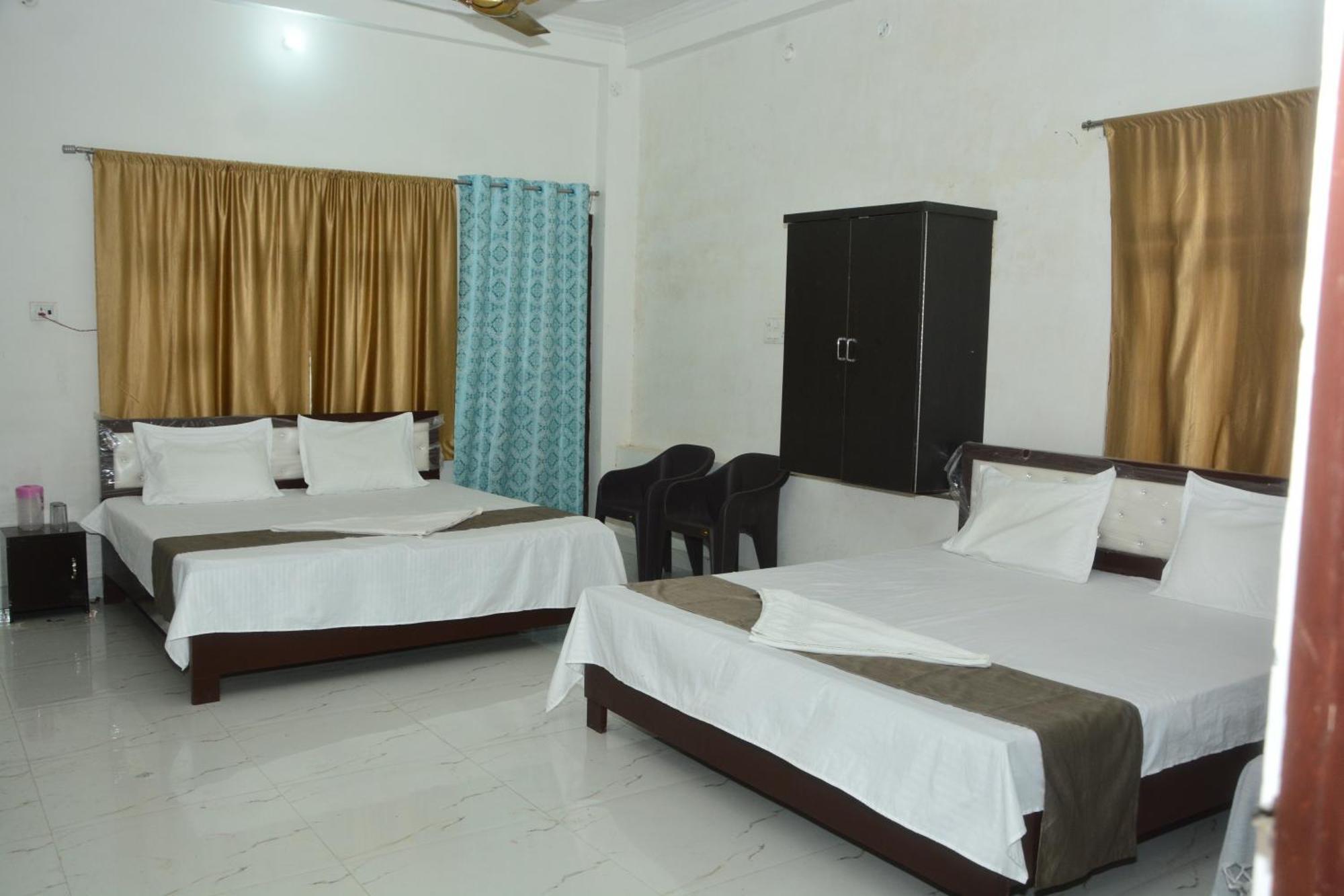 Hotel Chandrasha Villa Ayodhya Dham Ram Mandir 600 Meter Exteriör bild