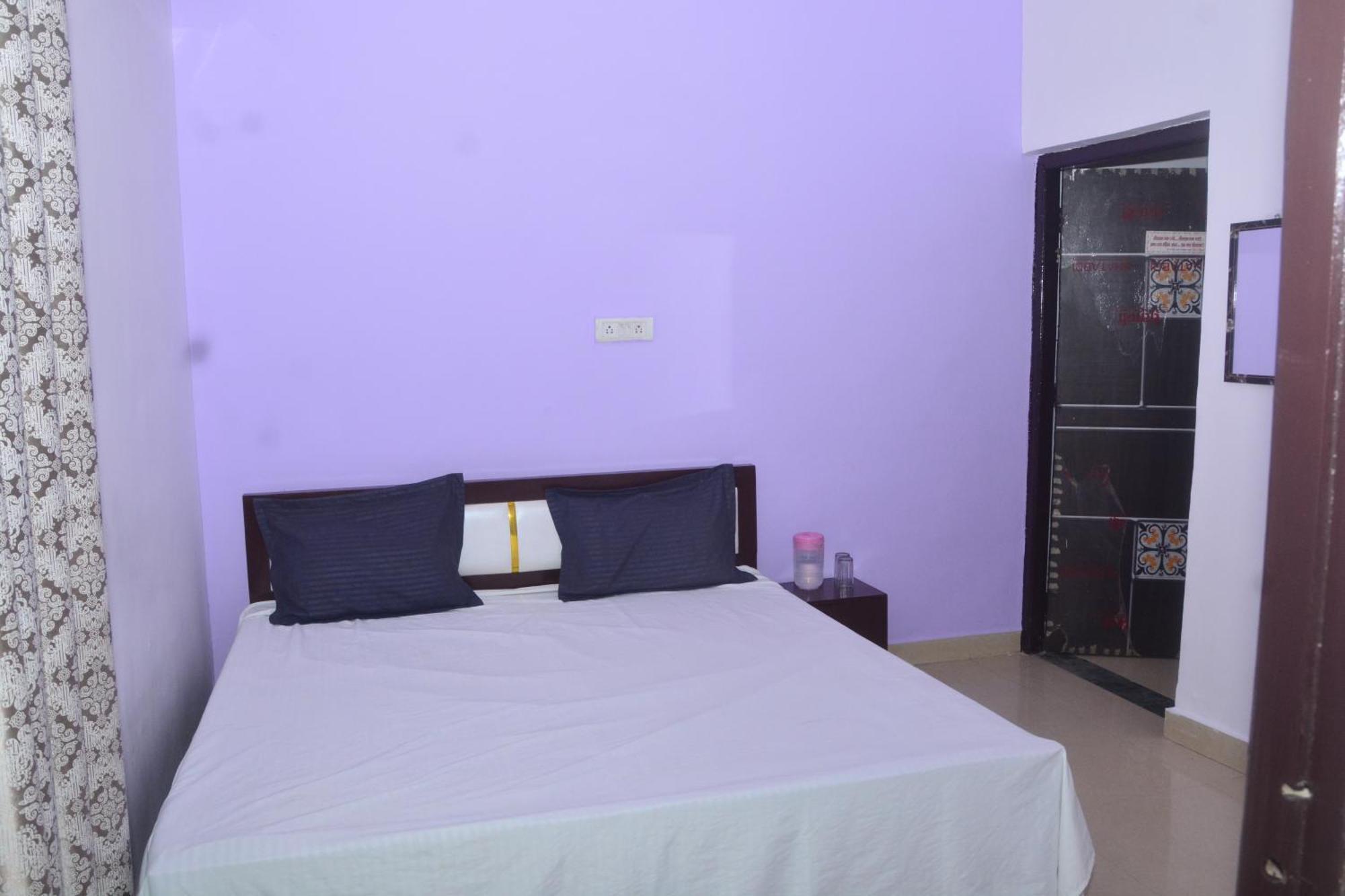 Hotel Chandrasha Villa Ayodhya Dham Ram Mandir 600 Meter Exteriör bild