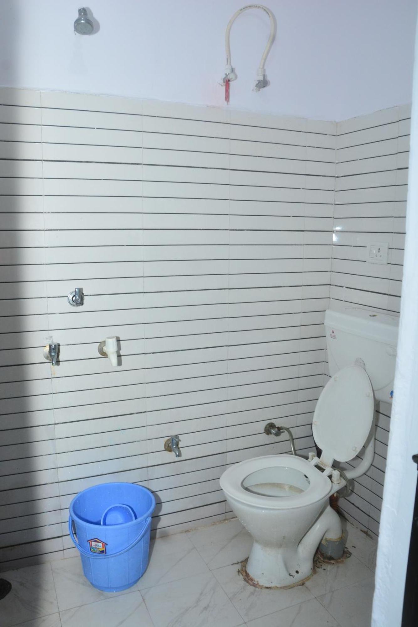 Hotel Chandrasha Villa Ayodhya Dham Ram Mandir 600 Meter Exteriör bild