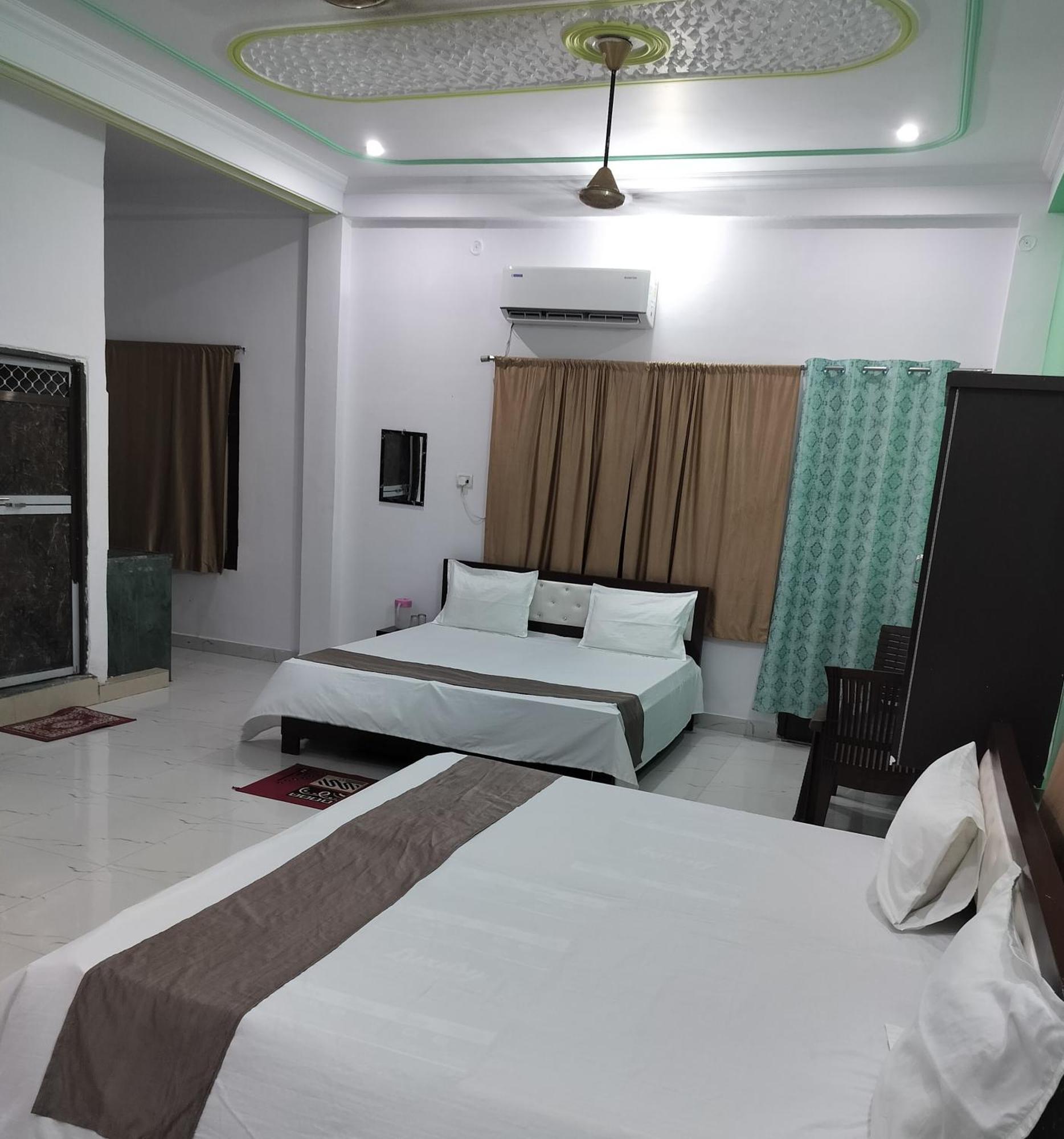 Hotel Chandrasha Villa Ayodhya Dham Ram Mandir 600 Meter Exteriör bild